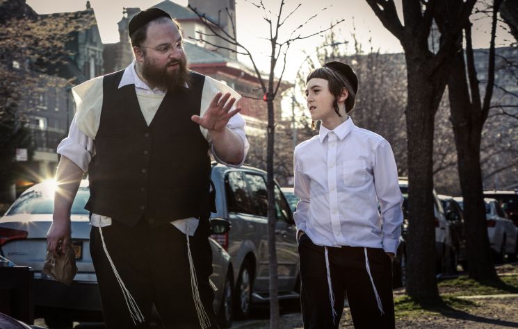 Menashe (Joshua Z. Weinstein)