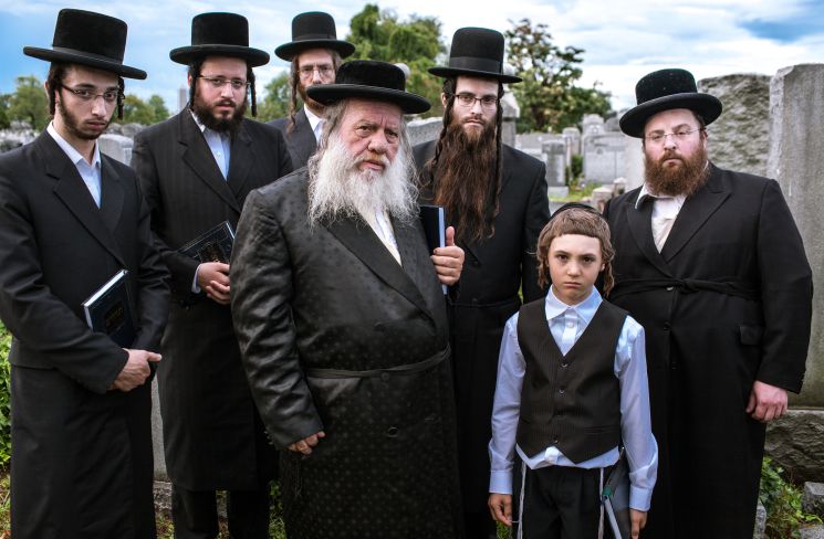 Menashe (Joshua Z. Weinstein)