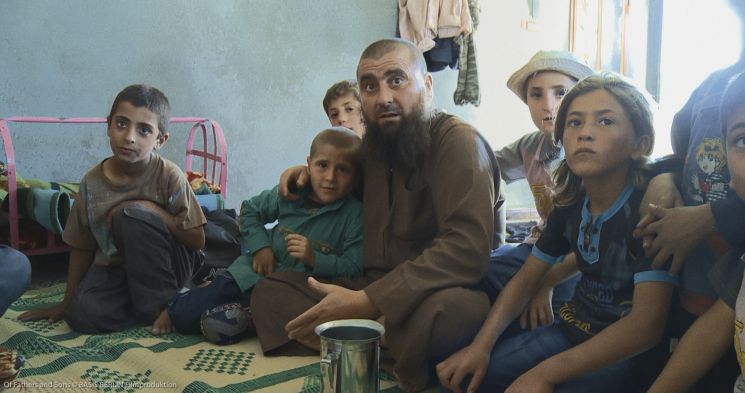 Of Fathers and Sons - Die Kinder des Kalifats (Talal Derki)