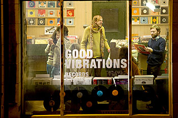 Good Vibrations (Lisa Barros D'Sa, Glenn Leyburn)