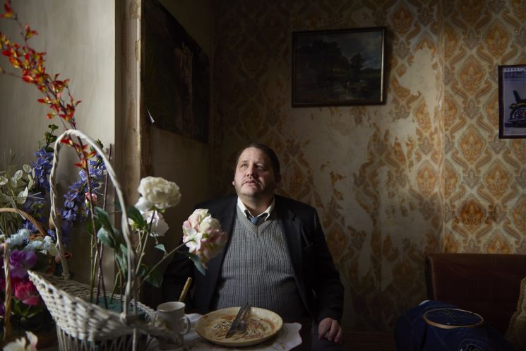 Ray & Liz (Richard Billingham)